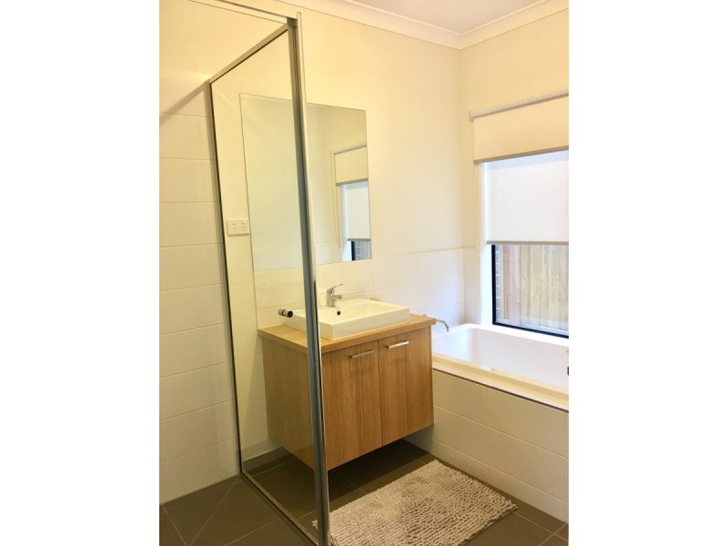 9 Craft Street, Officer VIC 3809