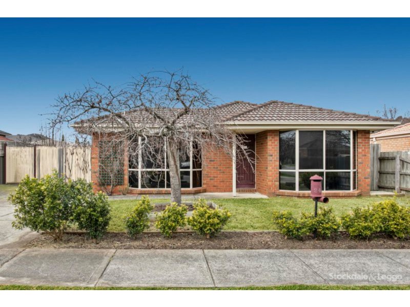 24 Emily Drive, Narre Warren VIC 3805