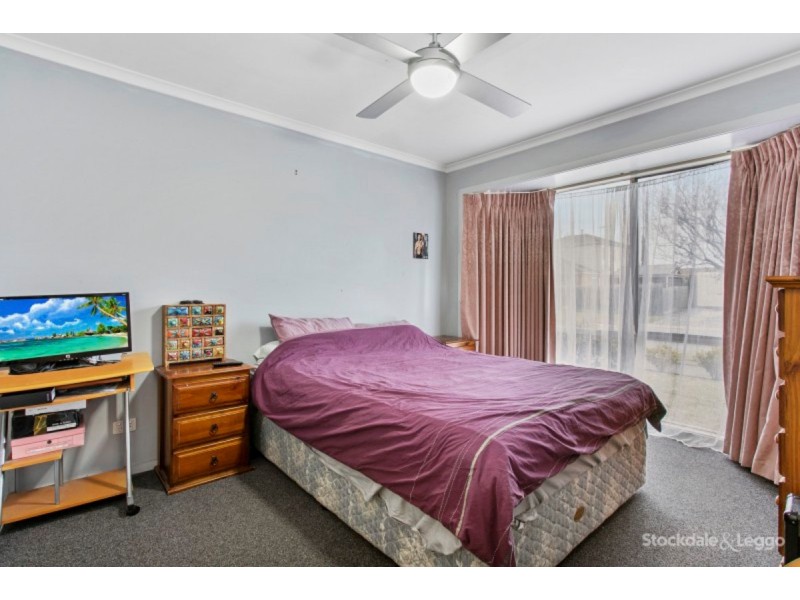 24 Emily Drive, Narre Warren VIC 3805