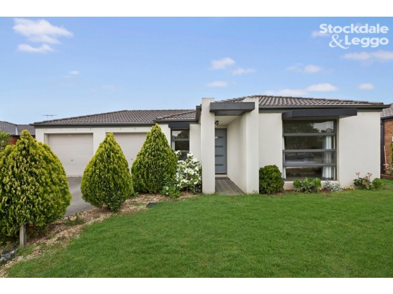 40 Sing Crescent, Berwick VIC 3806