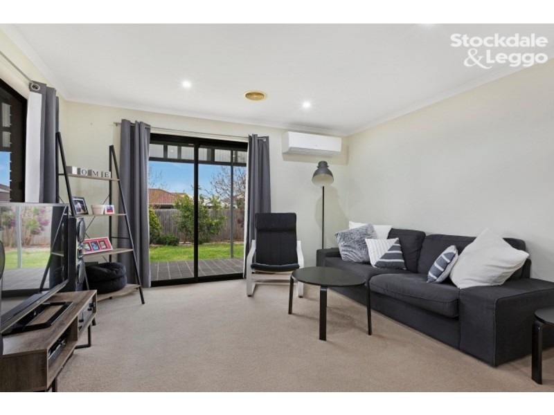 40 Sing Crescent, Berwick VIC 3806