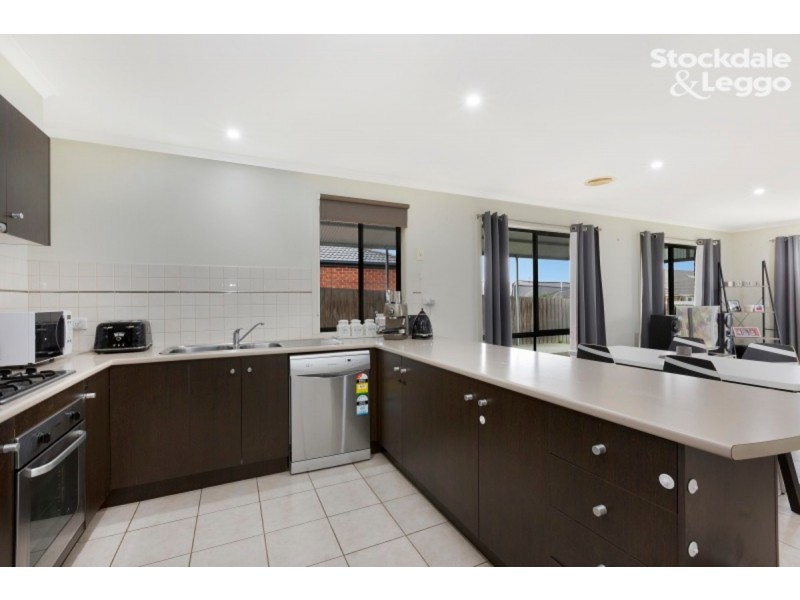 40 Sing Crescent, Berwick VIC 3806