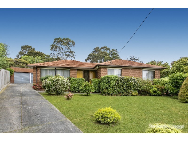 8 Oakwood Court, Narre Warren VIC 3805