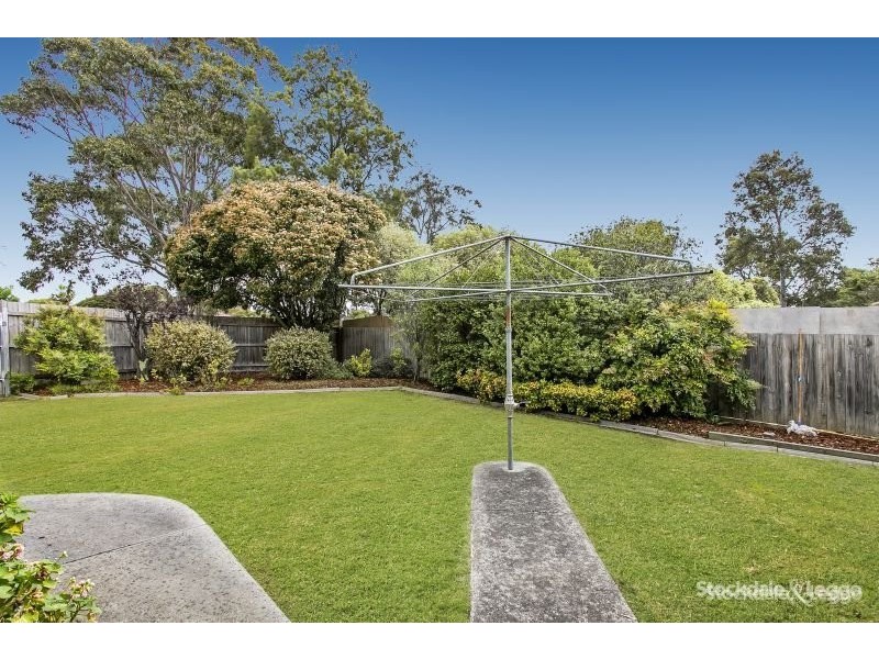 8 Oakwood Court, Narre Warren VIC 3805