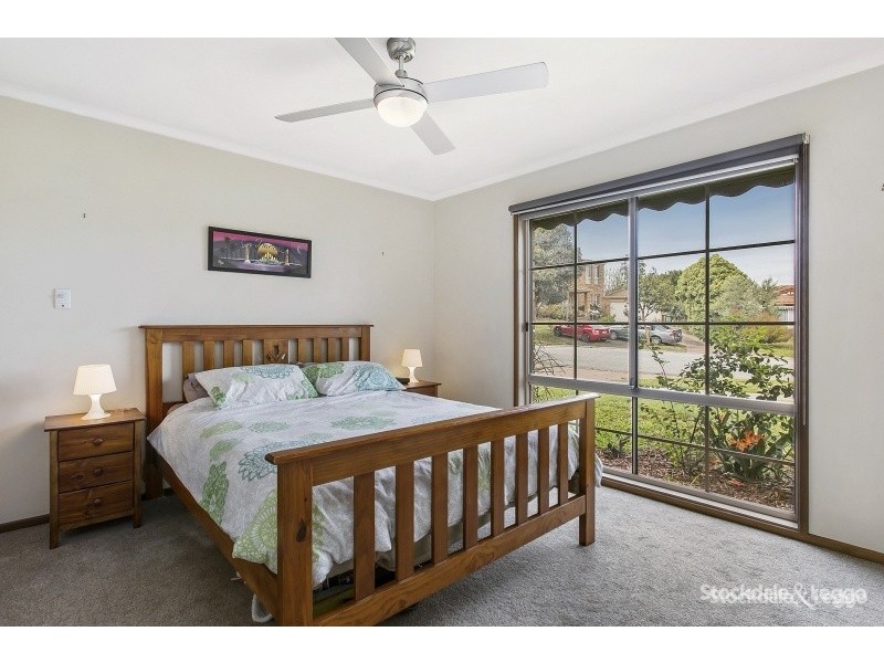 5 Waverley Close, Narre Warren VIC 3805