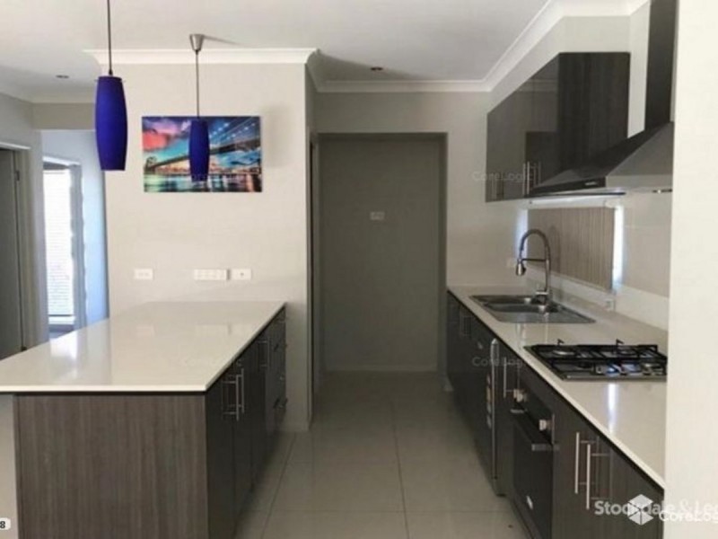 37 Brightstone Drive, Clyde North VIC 3978