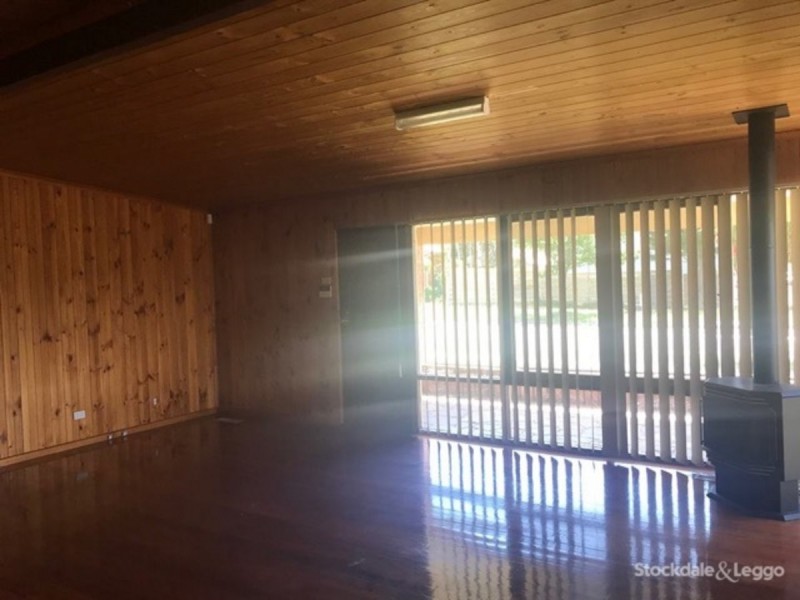 14 Huon Park Drive, Cranbourne North VIC 3977