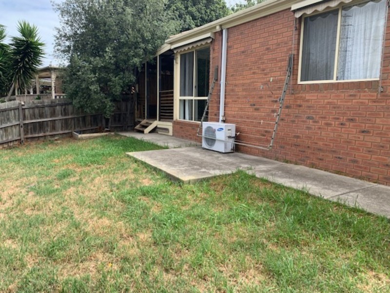 8 Raphael Street, Hallam VIC 3803