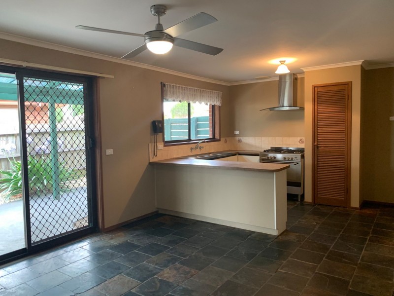 11 Bosco Close, Narre Warren VIC 3805