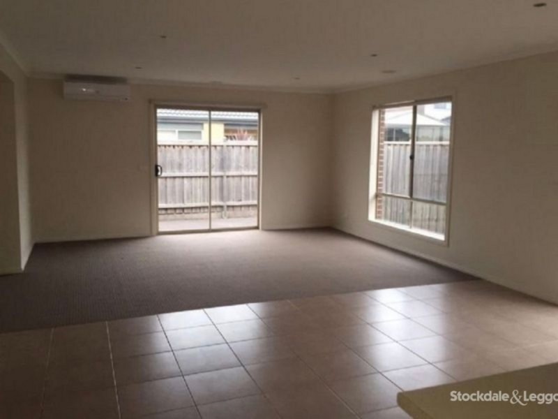 37 Windmill Circuit, Lyndhurst VIC 3975