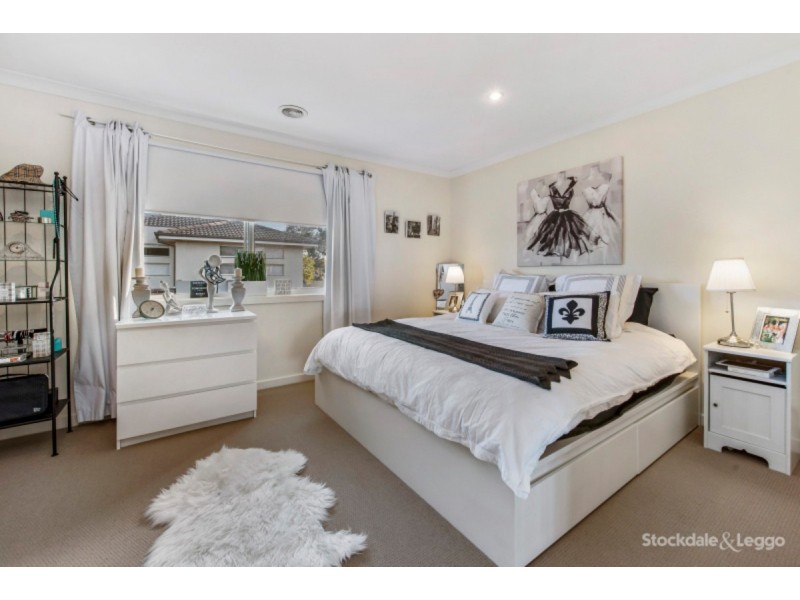 6/6-8 Innes Court, Berwick VIC 3806