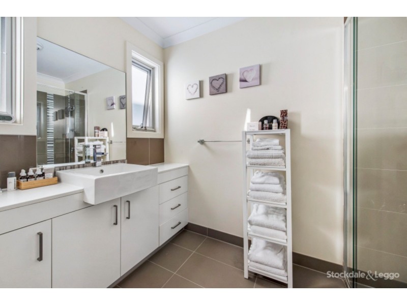 6/6-8 Innes Court, Berwick VIC 3806