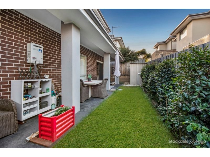 6/6-8 Innes Court, Berwick VIC 3806