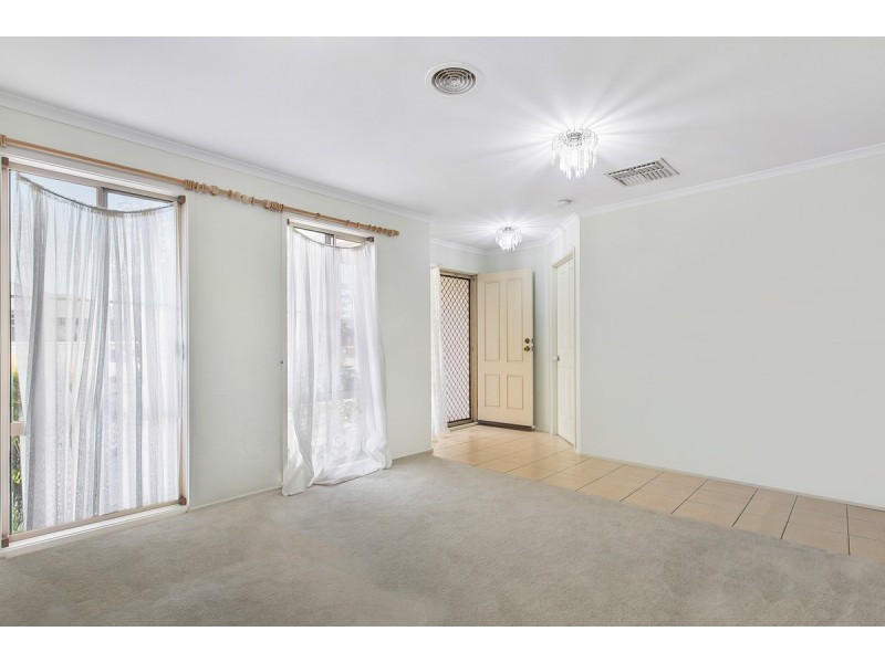 7 Falmouth Road, Narre Warren South VIC 3805