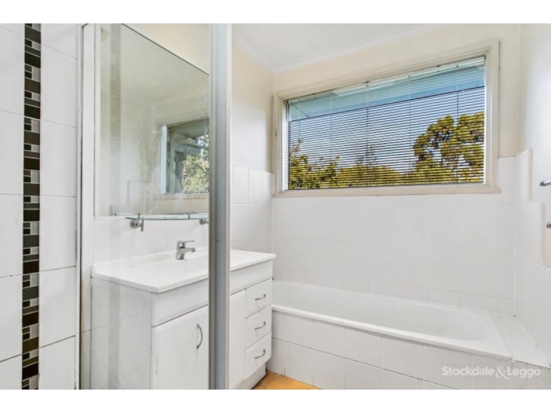 20 Cloverset Avenue, Narre Warren VIC 3805