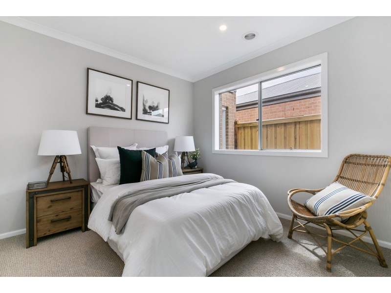 11 Avatar Way, Officer VIC 3809