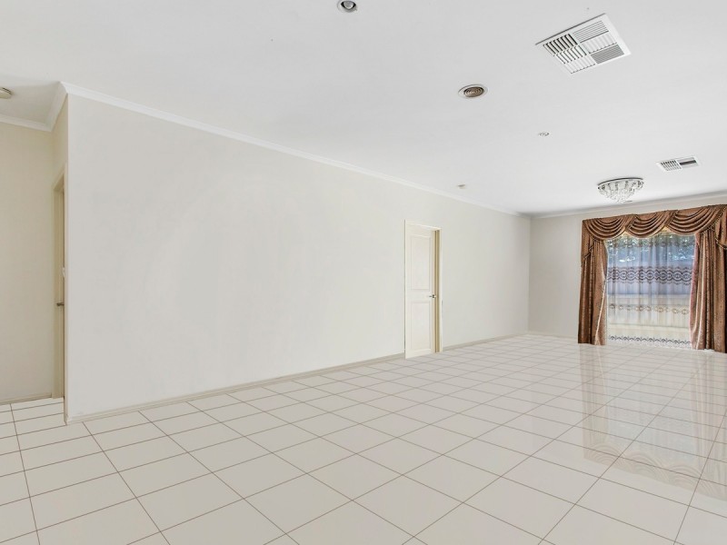 3 Nevin Grove, Berwick VIC 3806