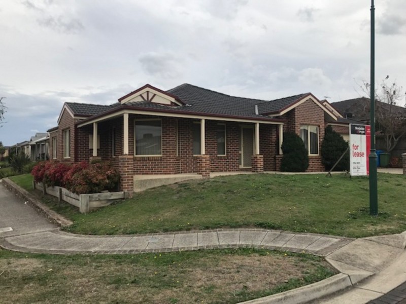 1 Cusack Way, Lynbrook VIC 3975