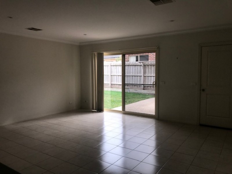 1 Cusack Way, Lynbrook VIC 3975