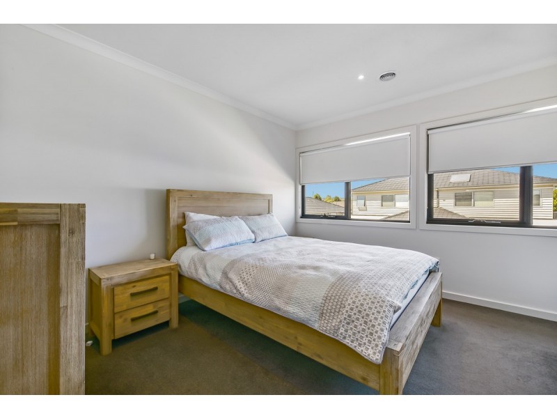 4 Llano Circuit, Berwick VIC 3806