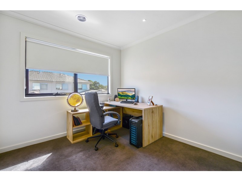 4 Llano Circuit, Berwick VIC 3806