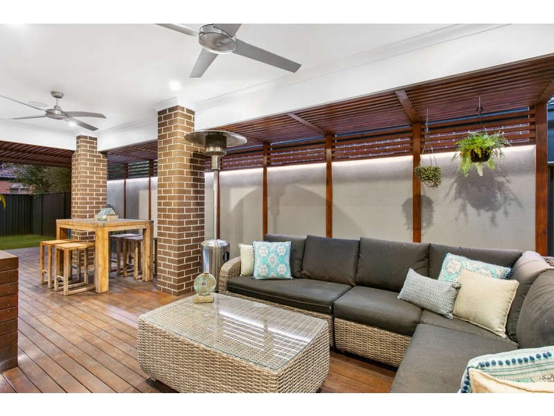5 Peregrine Street, Cranbourne North VIC 3977