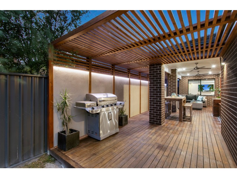 5 Peregrine Street, Cranbourne North VIC 3977