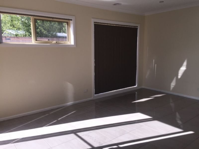 2/24 Amber Crescent, Narre Warren VIC 3805