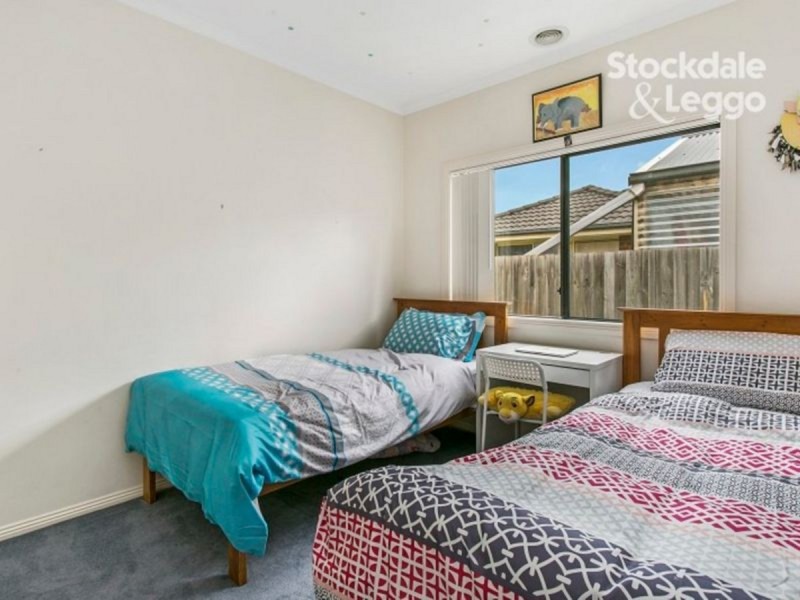 99 Melzak Way, Berwick VIC 3806