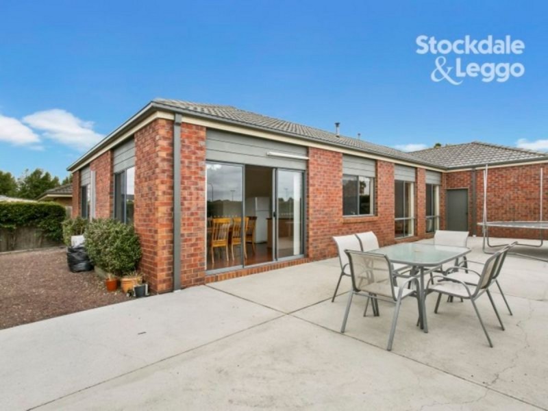 99 Melzak Way, Berwick VIC 3806