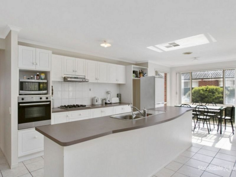 3 Croxley Place, Narre Warren South VIC 3805