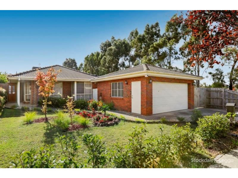 24 Cottswold Avenue, Narre Warren VIC 3805