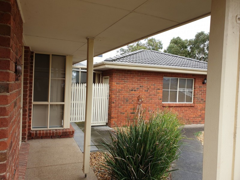 24 Cottswold Avenue, Narre Warren VIC 3805