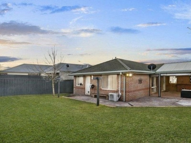 74 Kingston Avenue, Narre Warren South VIC 3805