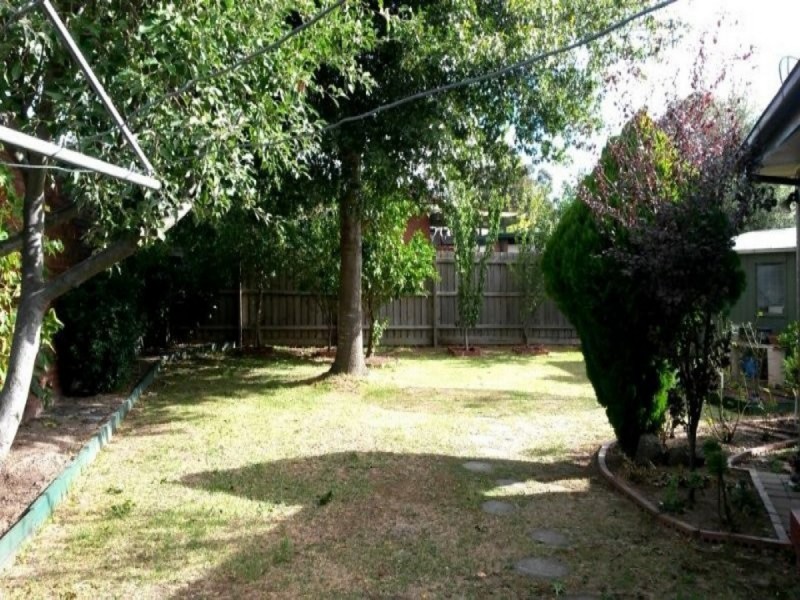 6 Darling Way, Narre Warren VIC 3805