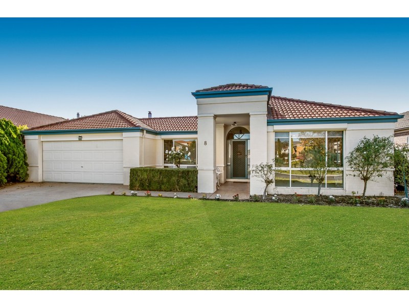 8 Feehan Crescent, Narre Warren South VIC 3805