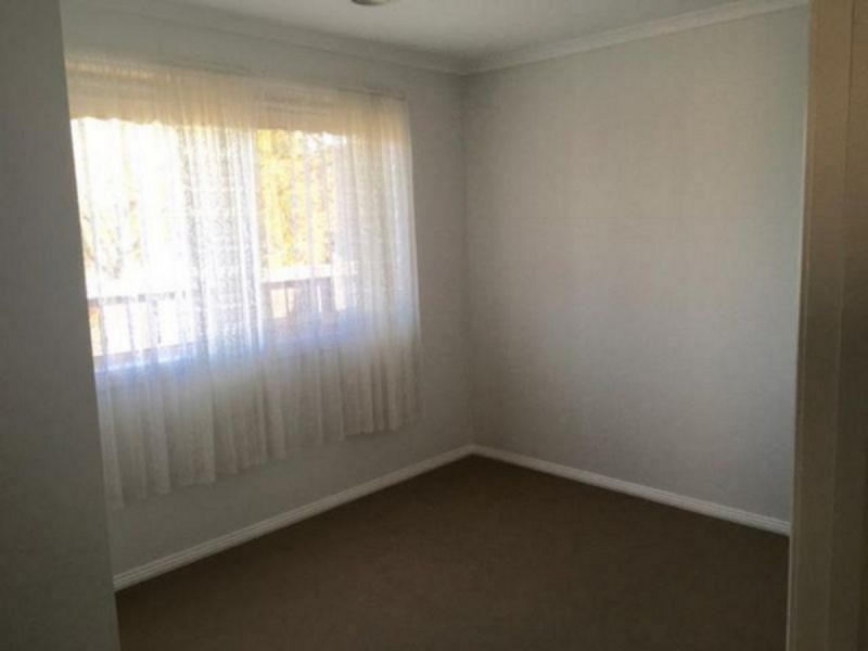 10 Woodburn Avenue, Berwick VIC 3806