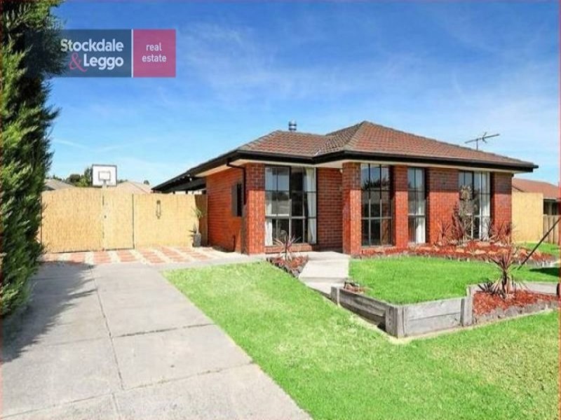2 Janos Close, Narre Warren VIC 3805