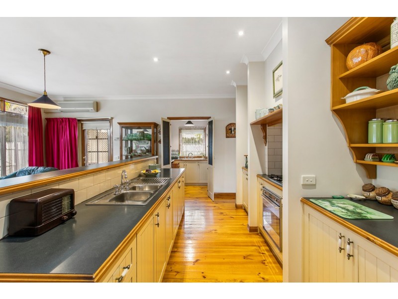 63 The Boulevard, Narre Warren South VIC 3805