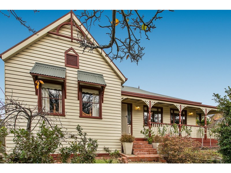 63 The Boulevard, Narre Warren South VIC 3805