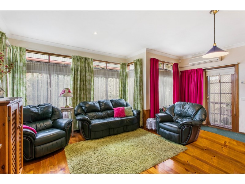 63 The Boulevard, Narre Warren South VIC 3805