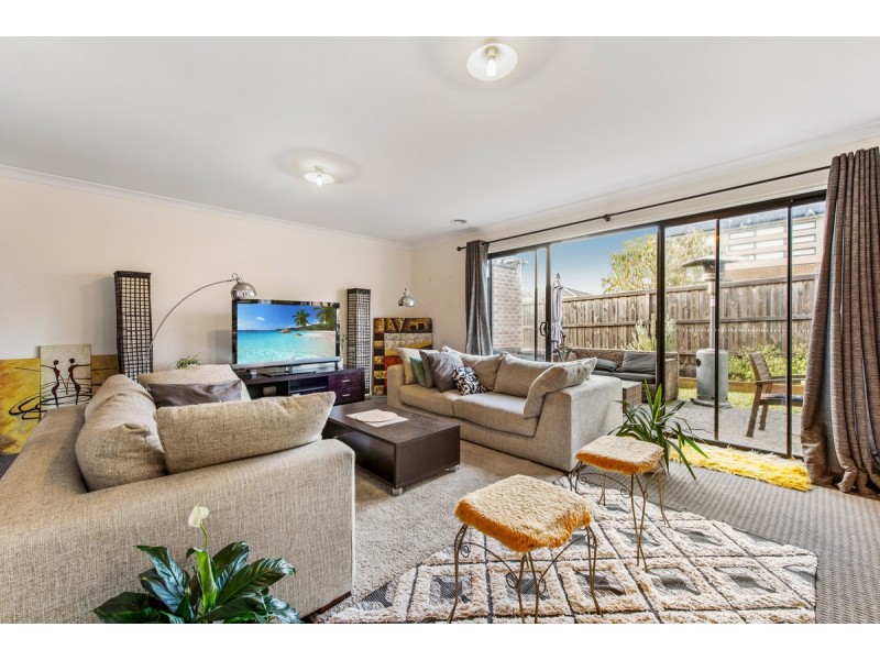 7 Carambola Place, Berwick VIC 3806