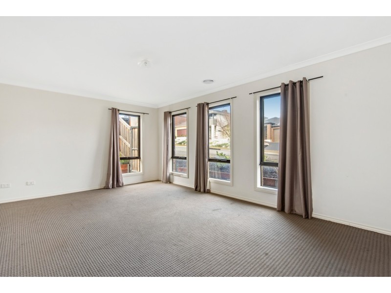 7 Carambola Place, Berwick VIC 3806