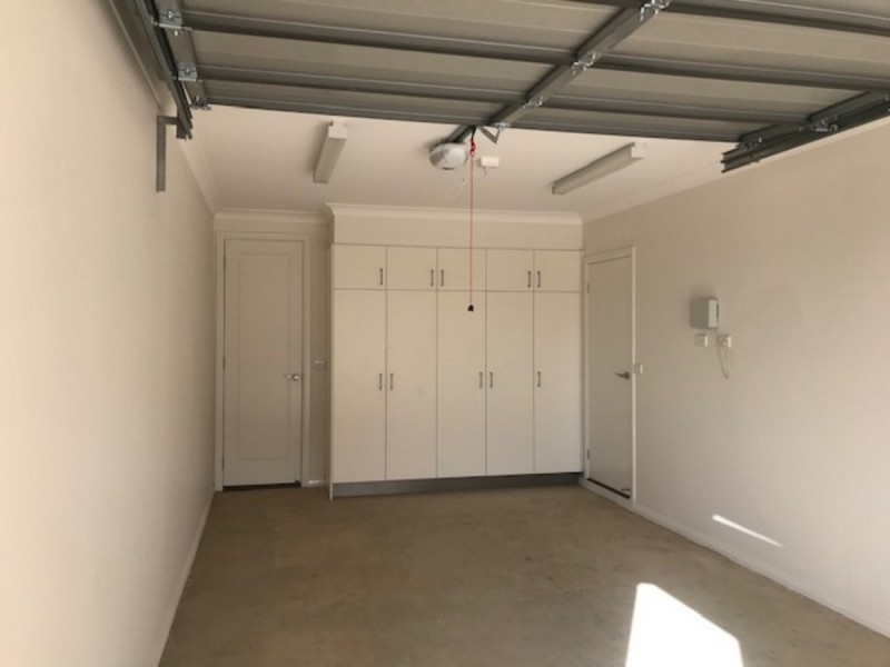 16 Juncus Street, Narre Warren VIC 3805