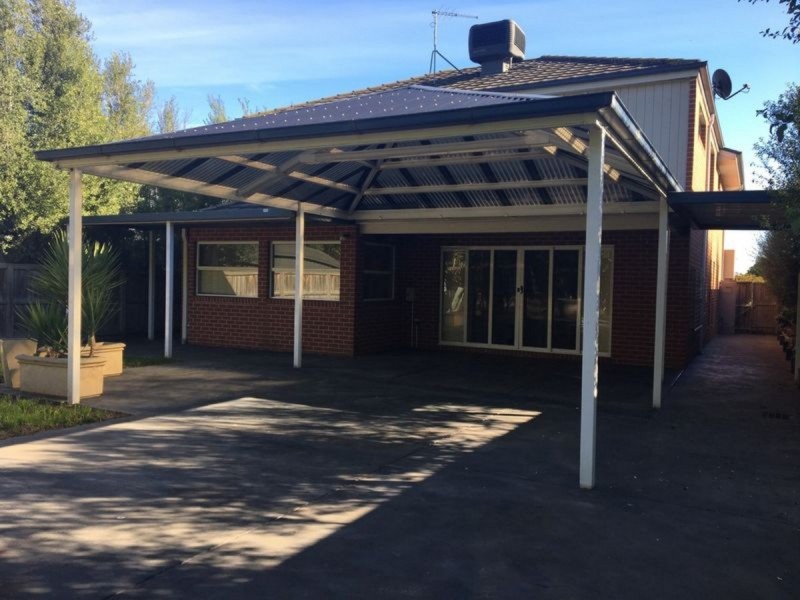 5 Sunhill Way, Berwick VIC 3806