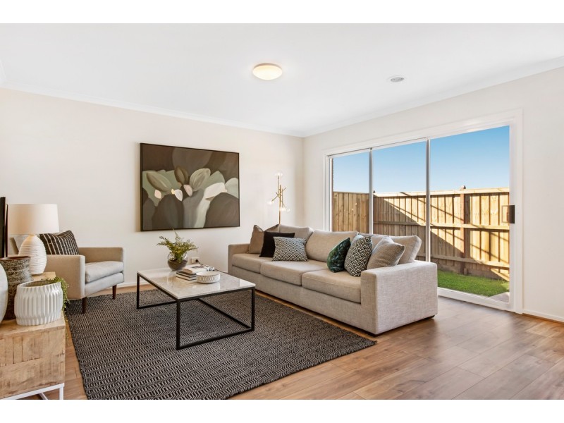 56 Poe Circuit, Officer VIC 3809