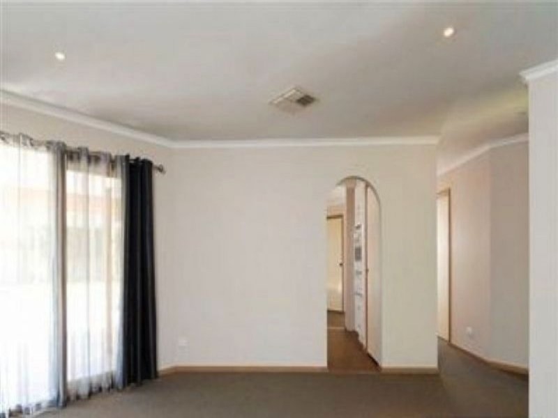 10 Penhurst Street, Narre Warren VIC 3805