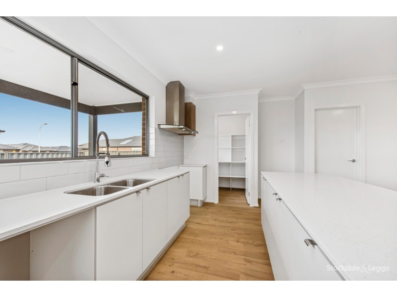 16 Amazon Avenue, Clyde VIC 3978