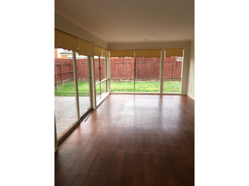 24 Hallmark Drive, Narre Warren South VIC 3805