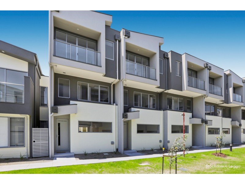 13 Lofty Court, Officer VIC 3809